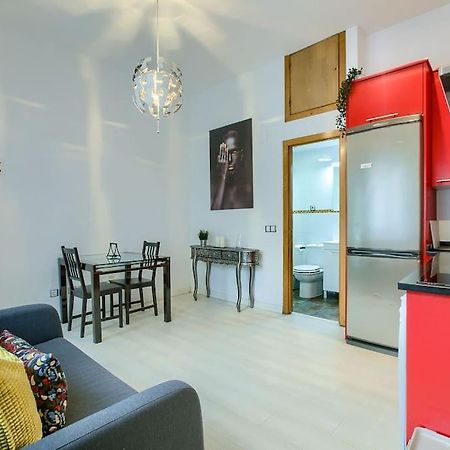 Cozy Getaway In Madrid Apartment Bagian luar foto