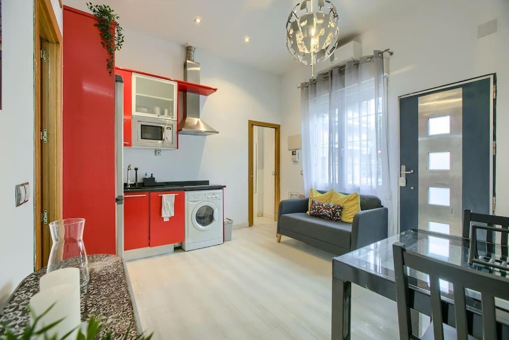 Cozy Getaway In Madrid Apartment Bagian luar foto