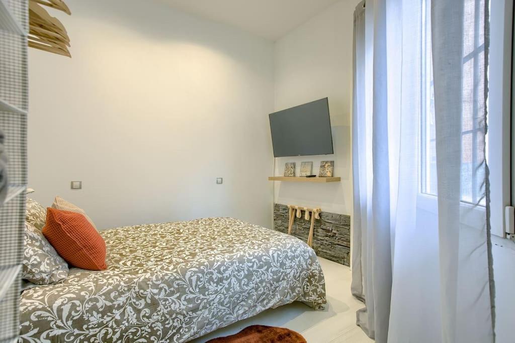 Cozy Getaway In Madrid Apartment Bagian luar foto